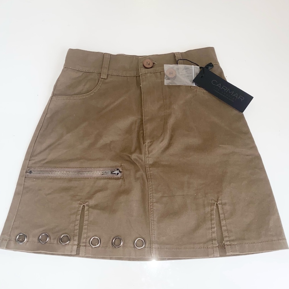 Carmax skirt, never worn with price tags, XXS